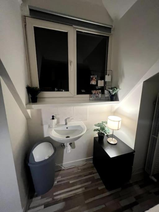 Room 404 - Eindhoven - By T&S. Exterior photo